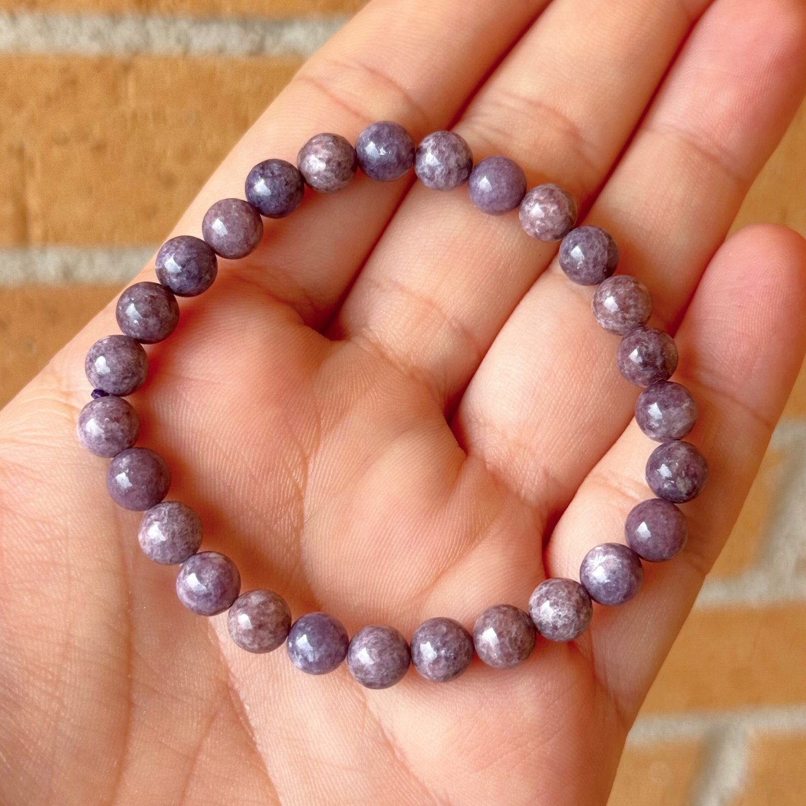 Pulsera bolas de lepidolita