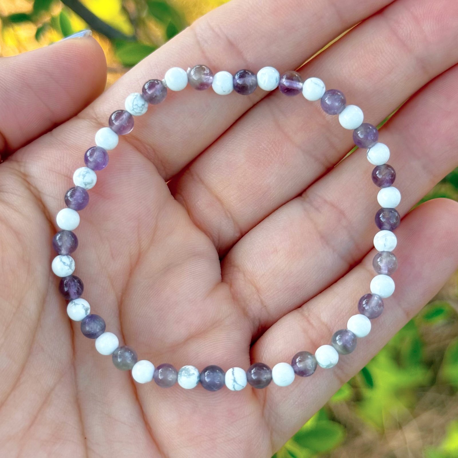 Pulsera bolas 4mm INSOMNIO (amatista y howlita)