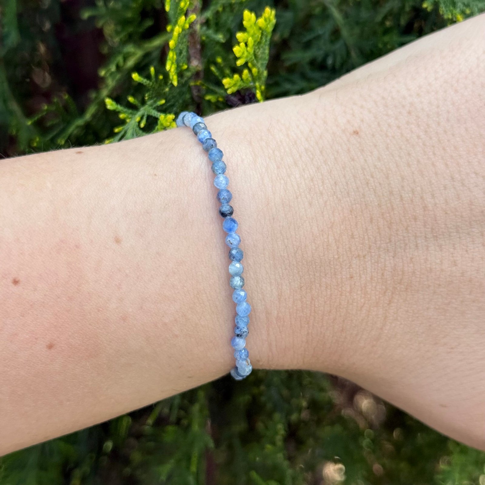 Pulsera facetada Cianita Azul 3mm