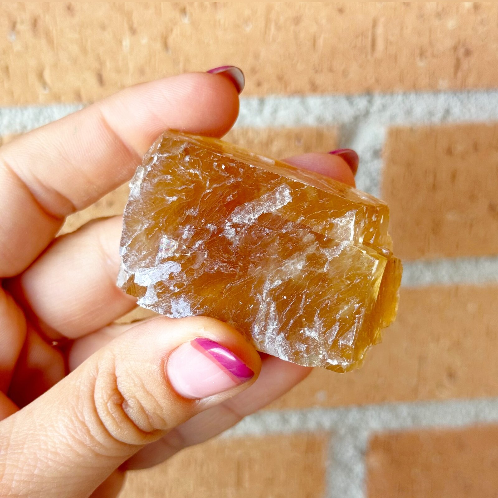 Calcita miel en bruto